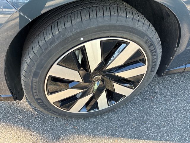 2025 Volvo EX90 Ultra - Photo 12