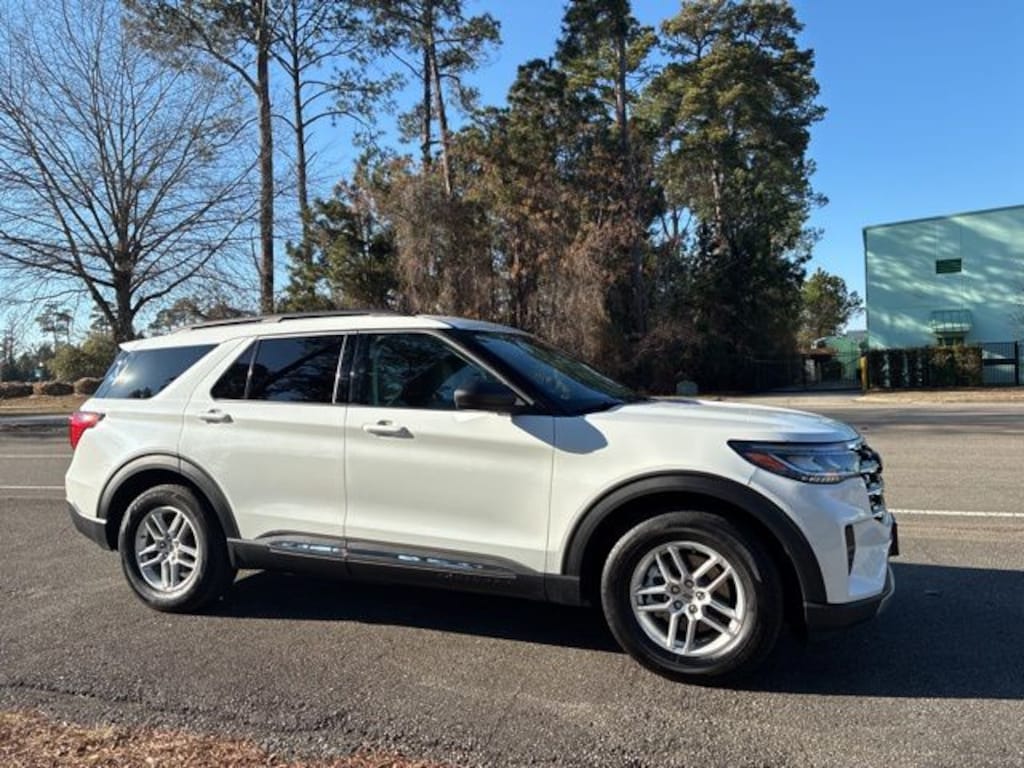 Used 2025 Ford Explorer Active SUV