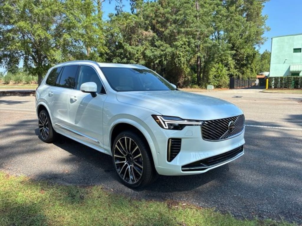 New 2026 Volvo XC90 B6 Plus 7-Seater SUV