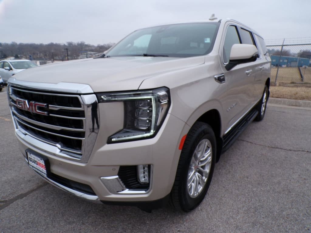 Used 2021 GMC Yukon XL SLT SUV