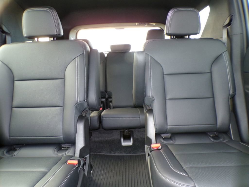 2026 Chevrolet Traverse LT - Photo 13