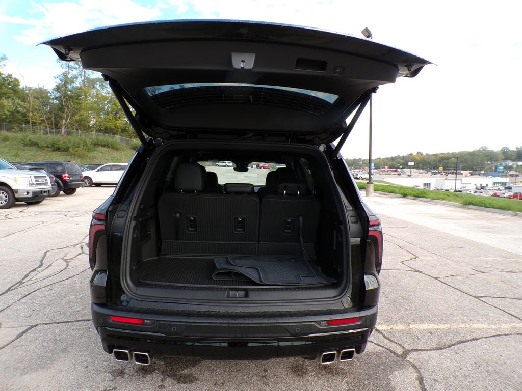 2026 Chevrolet Traverse LT - Photo 11