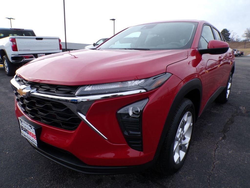 New 2026 Chevrolet Trax LS SUV