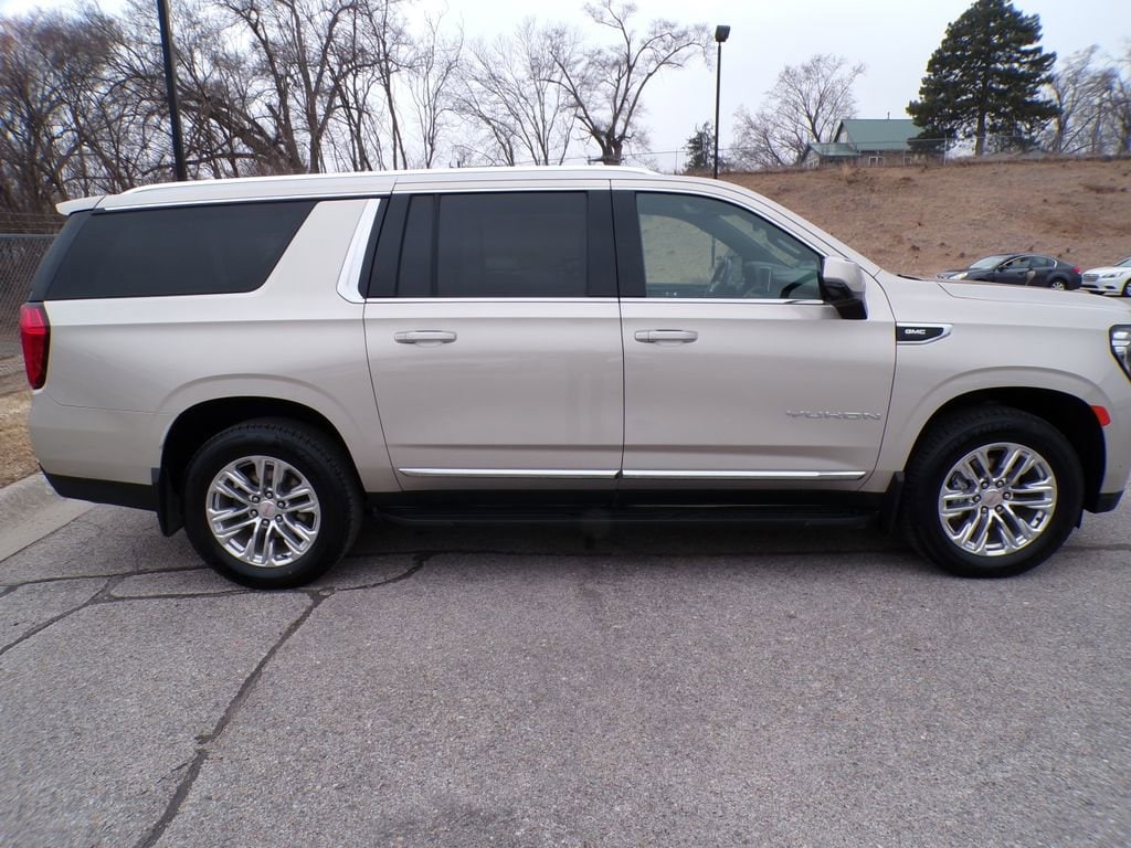 Used 2021 GMC Yukon XL SLT SUV