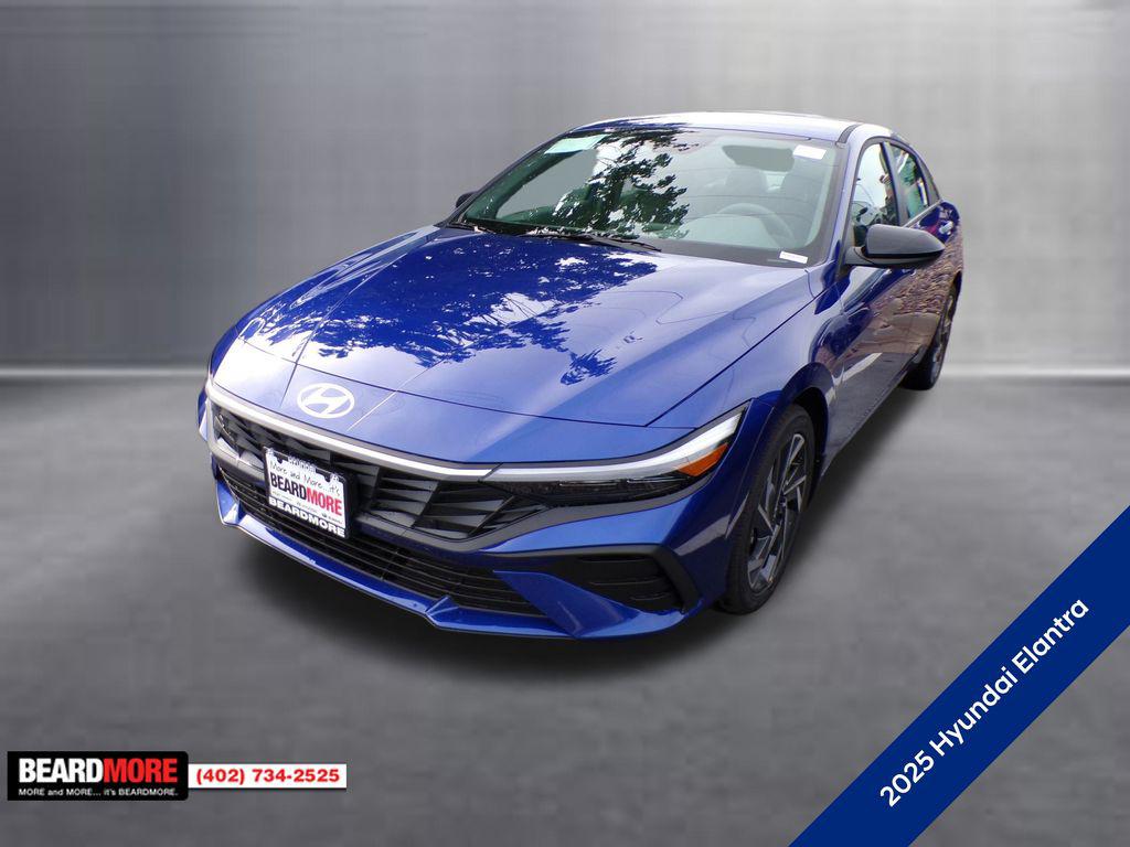 2025 Hyundai Elantra SEL's photo