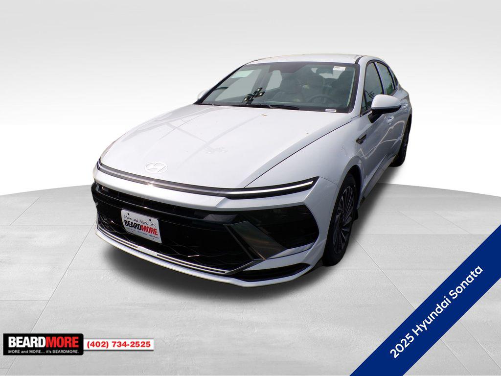 2025 Hyundai Sonata Hybrid SEL's photo