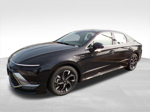 2025 Hyundai Sonata SEL photo 2