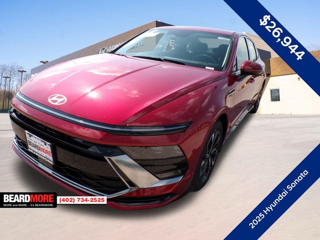 New 2025 Hyundai Sonata SEL Sedan
