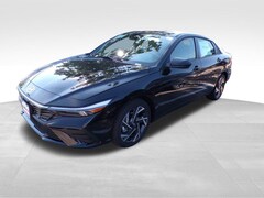 2025 Hyundai Elantra SEL Sport Sedan