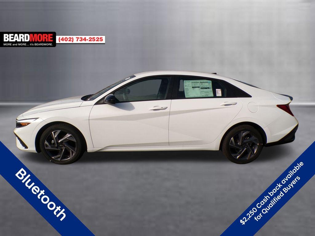 New 2025 Hyundai Elantra SEL Sport Sedan