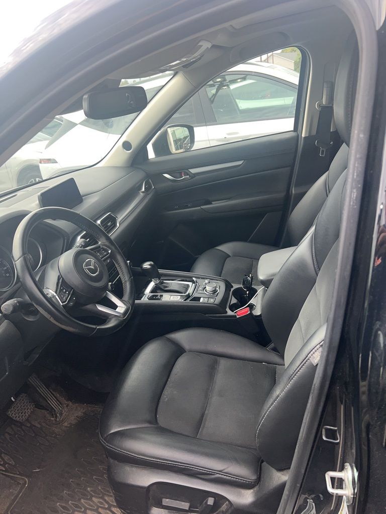 2019 Mazda CX-5 Touring photo 2