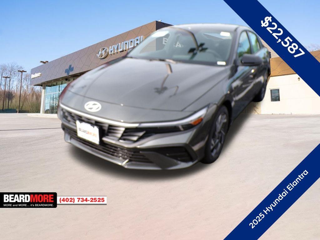 New 2025 Hyundai Elantra SEL Sport Sedan