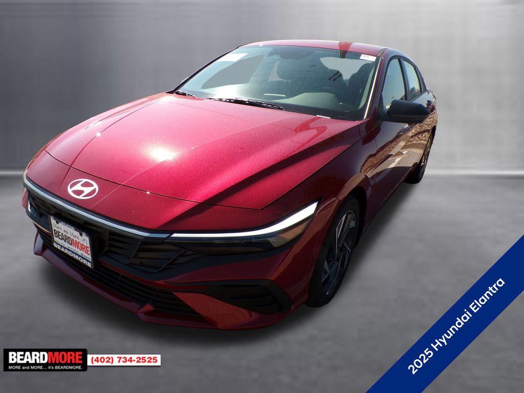2025 Hyundai Elantra SEL's photo
