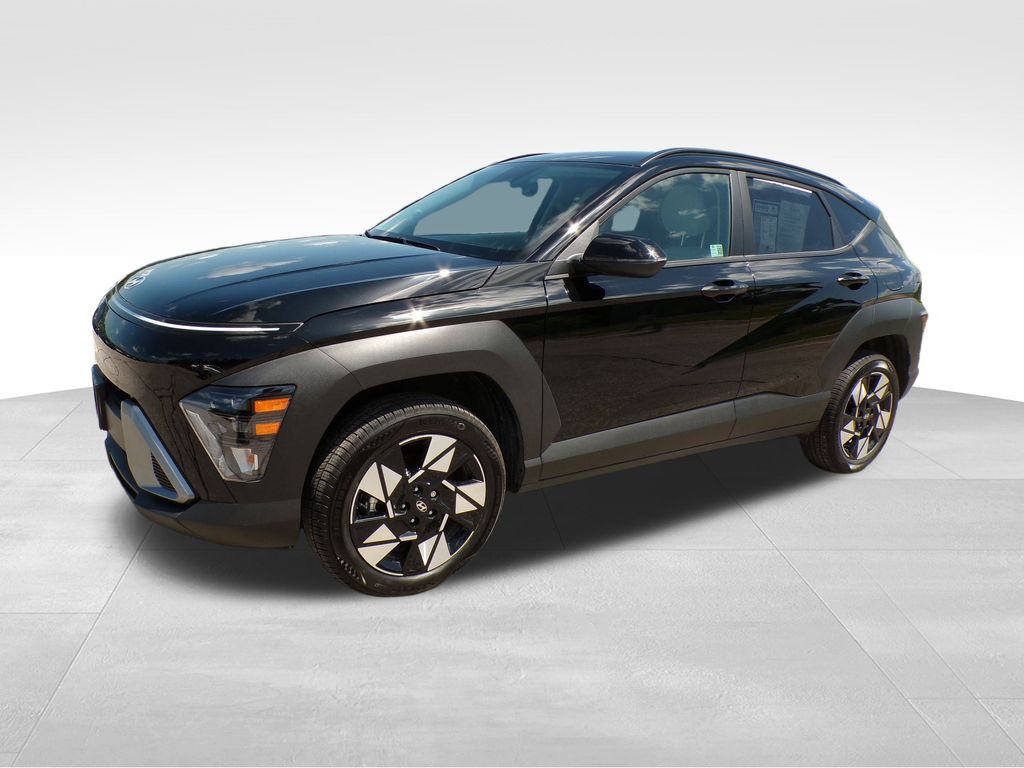 2025 Hyundai Kona SEL photo 2