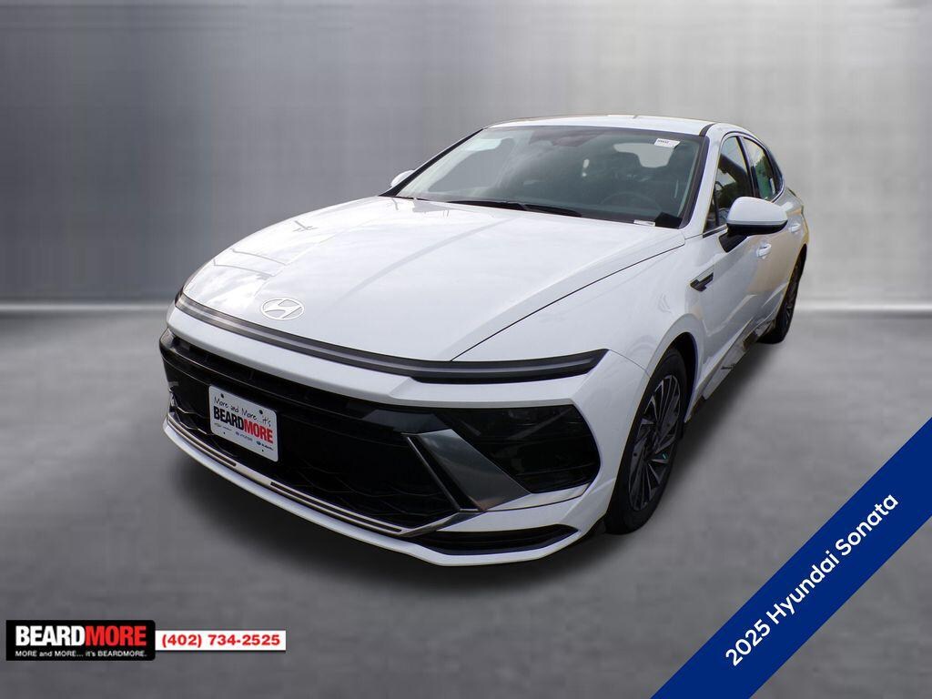 New 2025 Hyundai Sonata Hybrid SEL Sedan