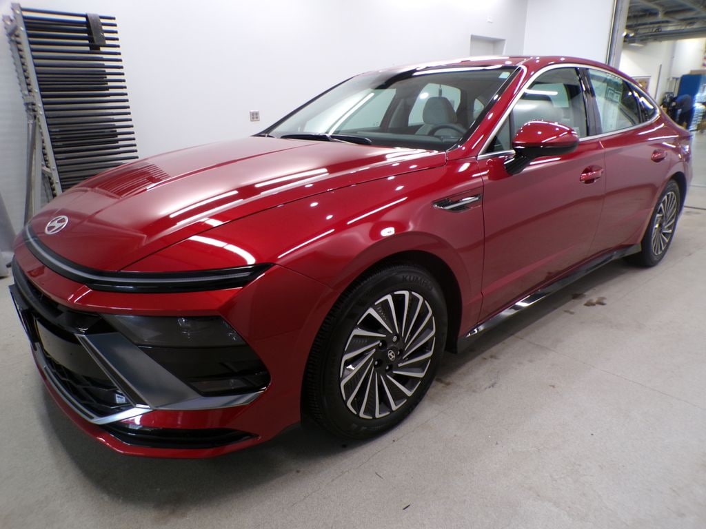 Certified 2025 Hyundai Sonata Hybrid SEL Sedan