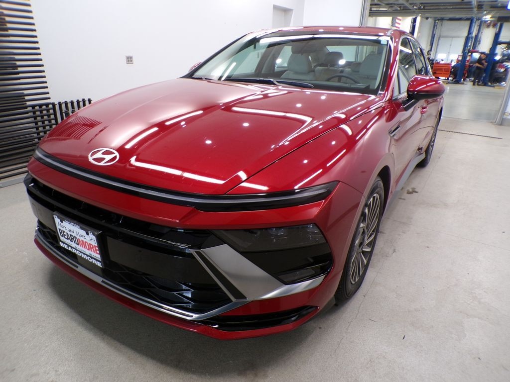 Certified 2025 Hyundai Sonata Hybrid SEL Sedan
