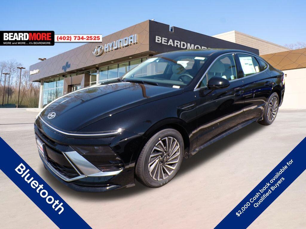 New 2025 Hyundai Sonata Hybrid SEL Sedan