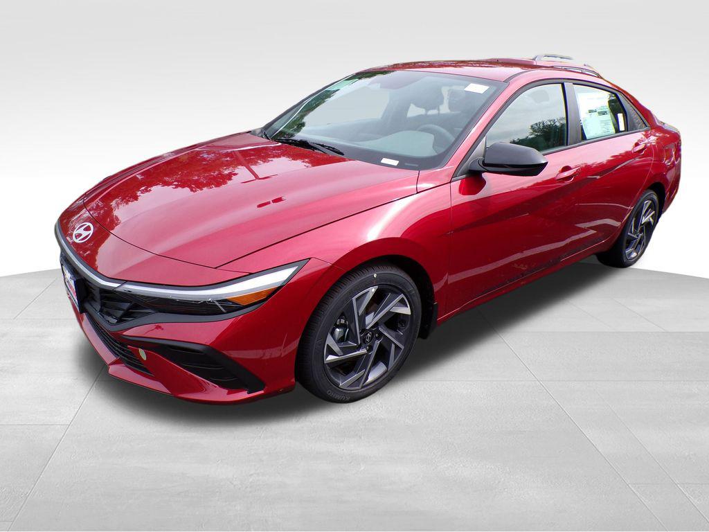 2025 Hyundai Elantra SEL Sport photo 2