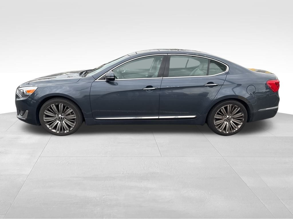 2015 Kia Cadenza Limited photo 2