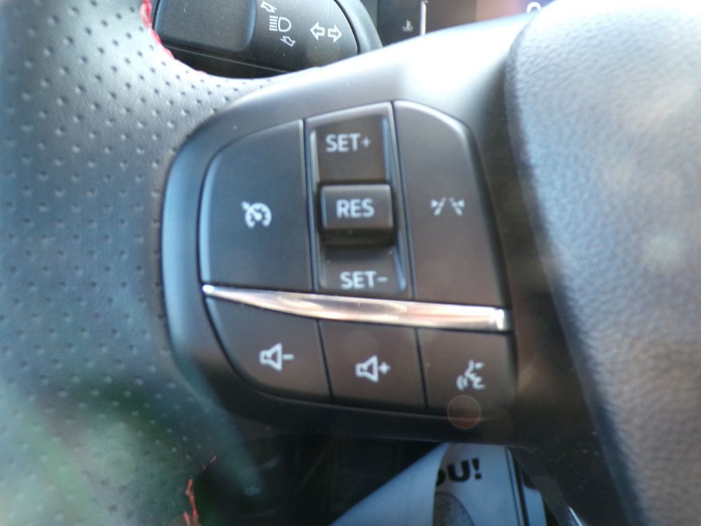 2025 Ford Escape ST-Line - Photo 17