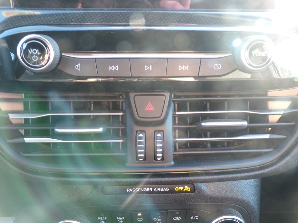 2025 Ford Escape ST-Line - Photo 22