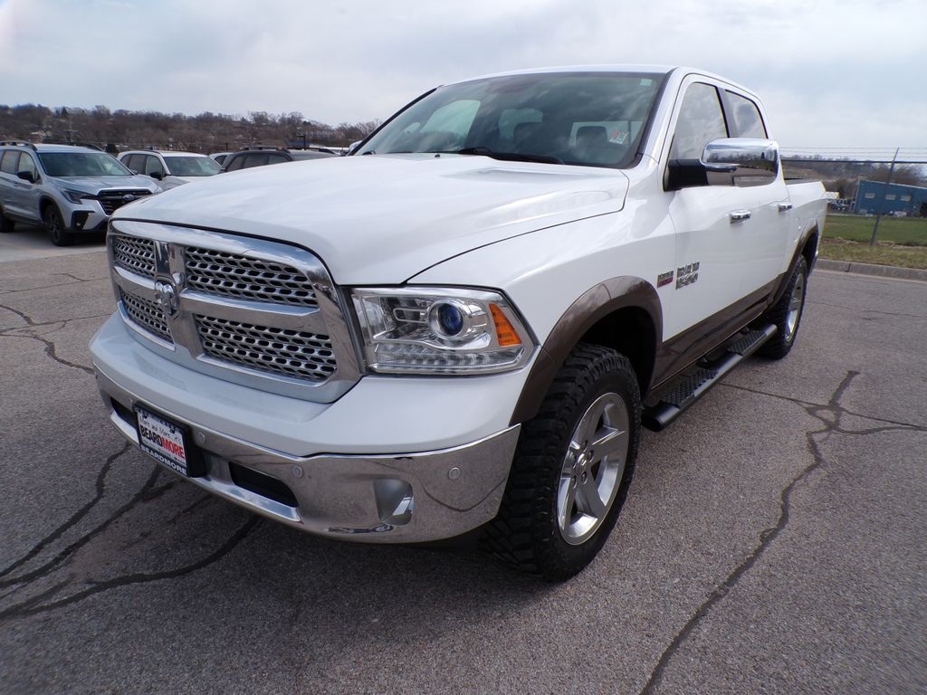2017 RAM Ram 1500 Pickup Laramie