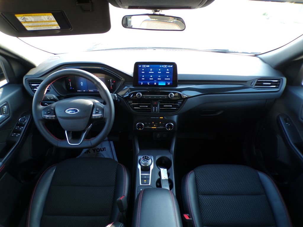 2025 Ford Escape ST-Line - Photo 8
