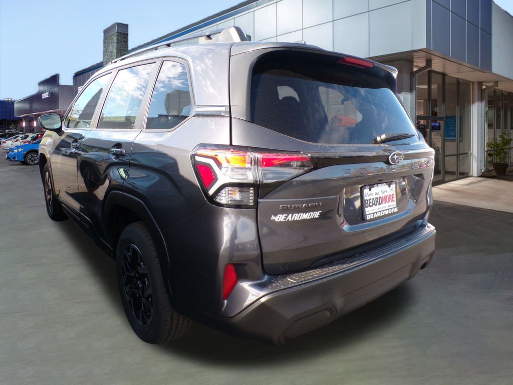 2026 Subaru Forester Premium photo 2