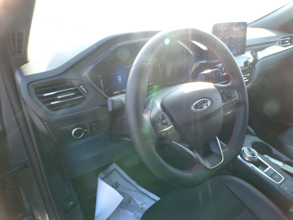 2025 Ford Escape ST-Line - Photo 12