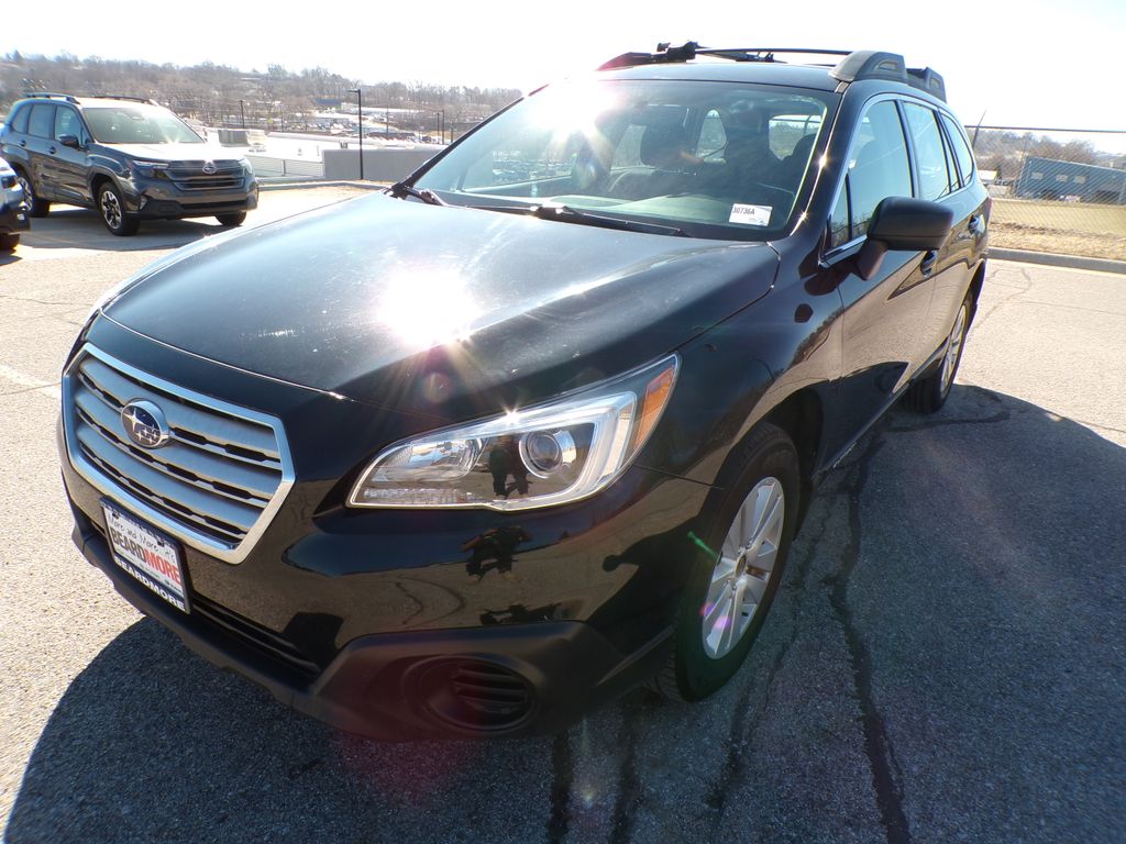 2017 Subaru Outback Base