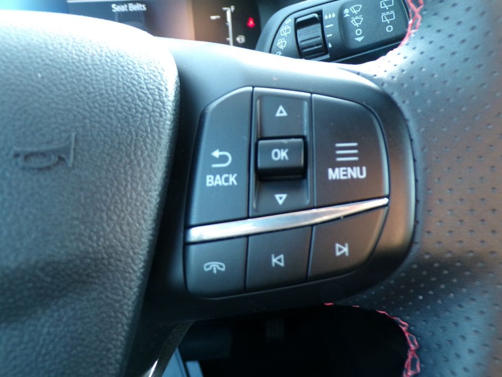 2025 Ford Escape ST-Line - Photo 18