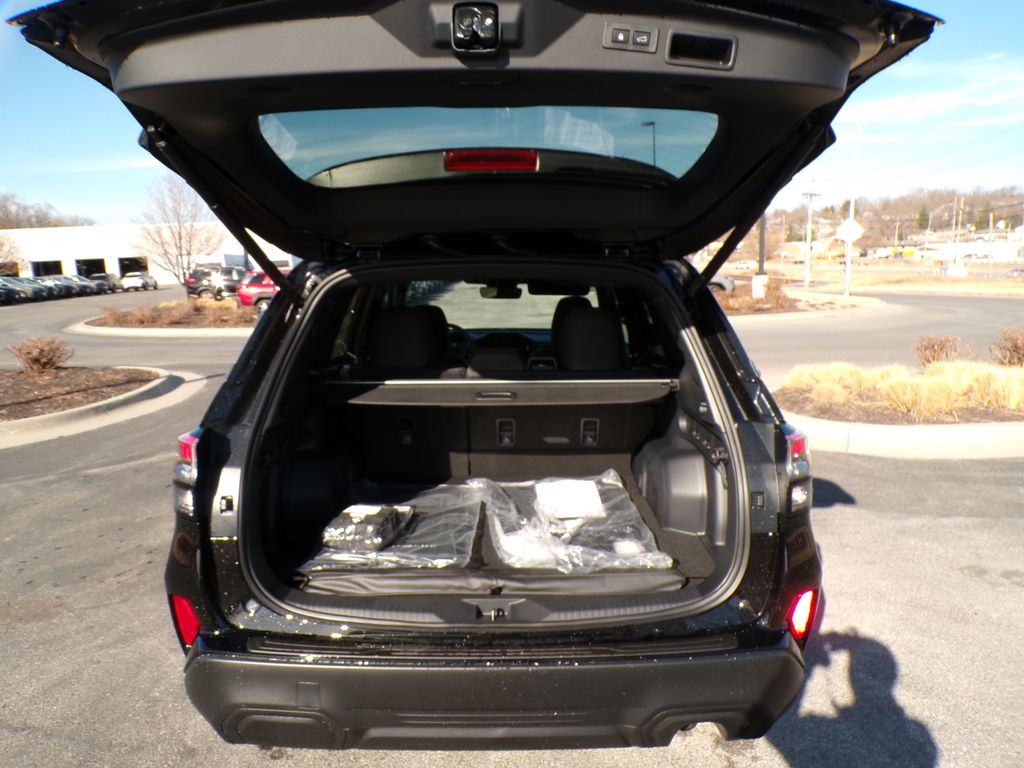 2026 Subaru Forester Premium - Photo 6