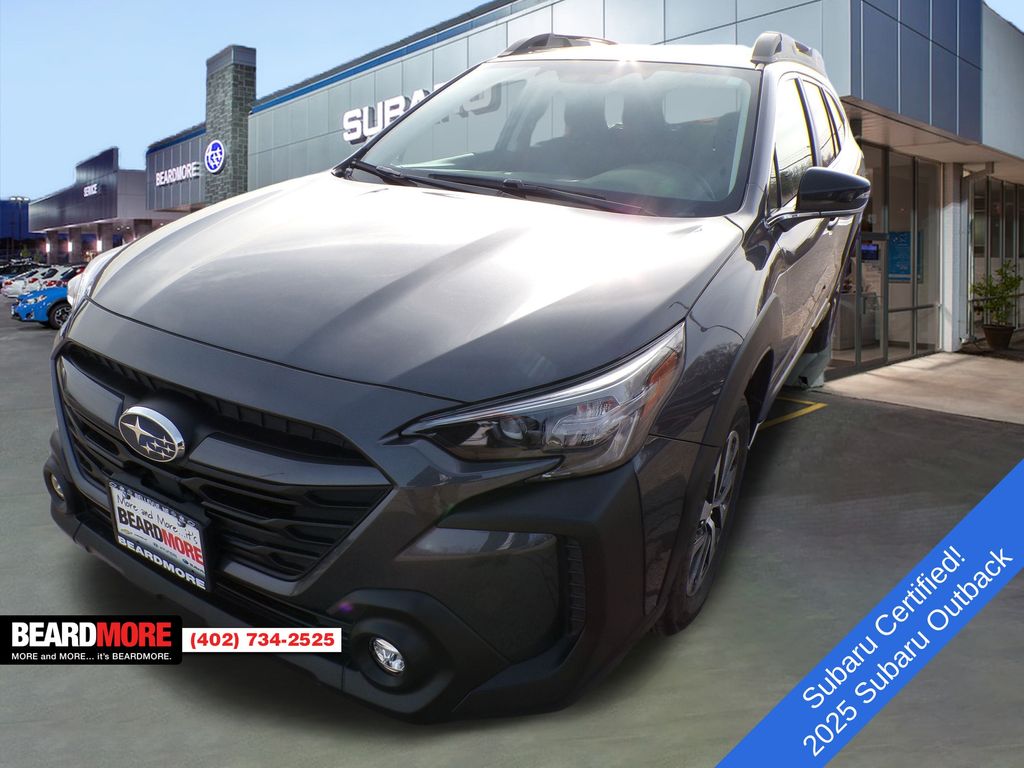 2025 Subaru Outback Premium's photo