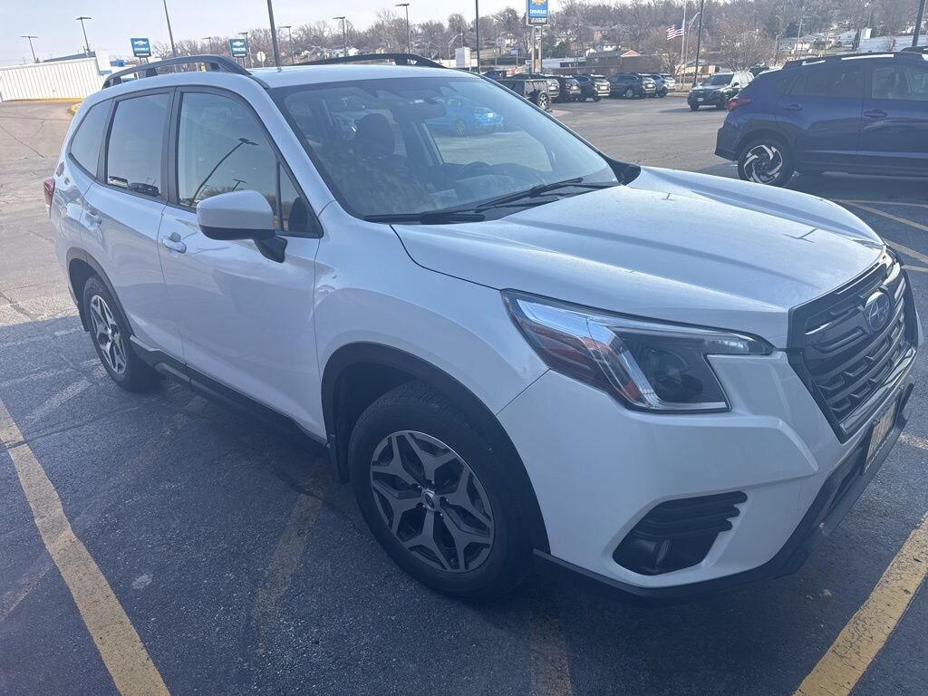 Used 2023 Subaru Forester Premium SUV