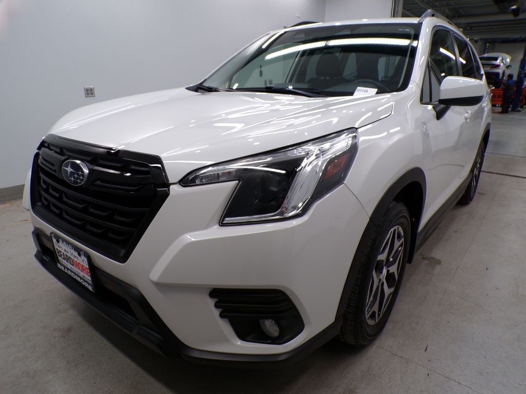 2023 Subaru Forester Premium