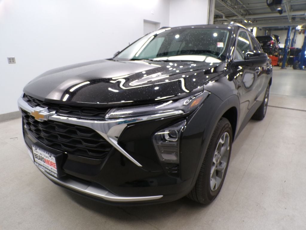 2025 Chevrolet Trax LT's photo