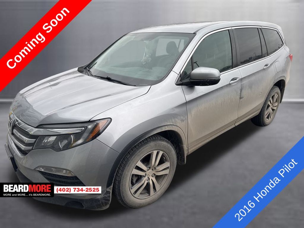 2016 Honda Pilot EX's photo