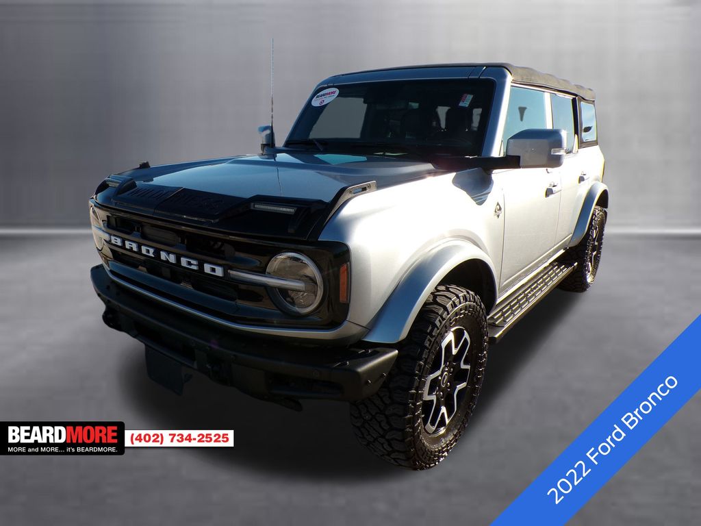 2022 Ford Bronco Outer Banks's photo