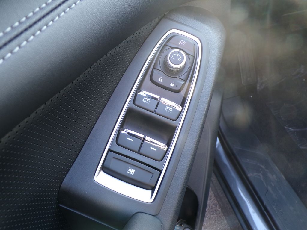 2026 Subaru Ascent Touring - Photo 18