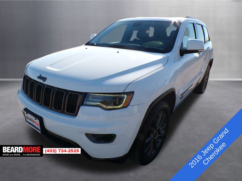 2016 Jeep Grand Cherokee Limited's photo