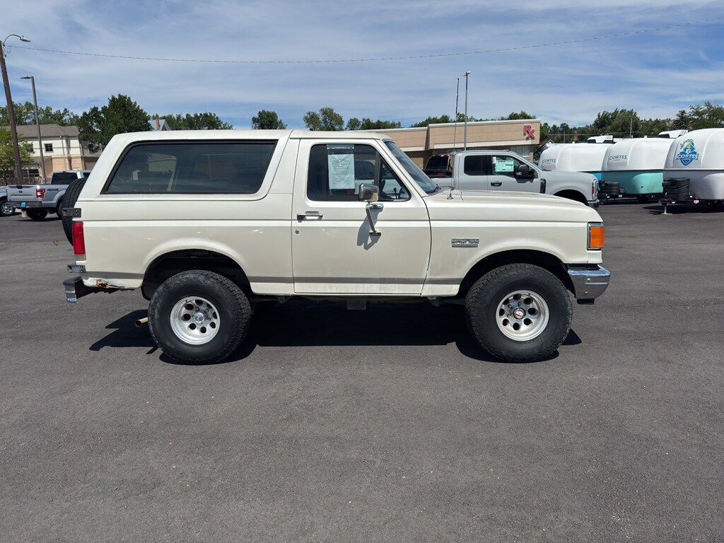 1988 Ford Bronco Base photo 4