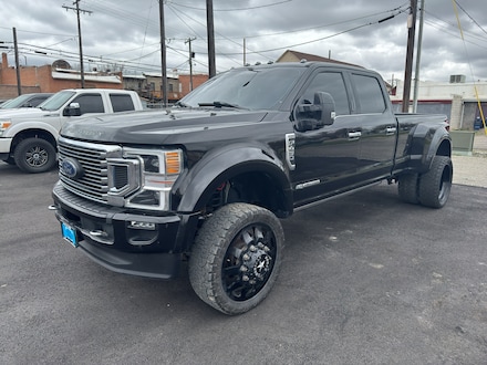 2022 Ford F-450 Truck Crew Cab