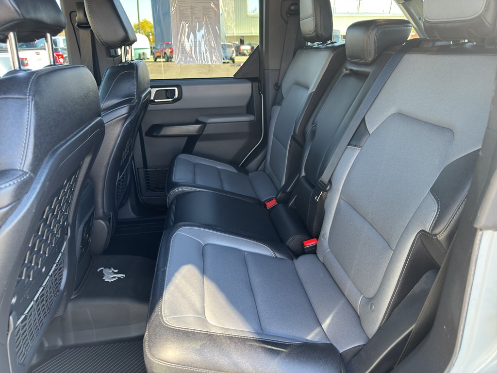 2024 Ford Bronco 4-Door Everglades - Photo 11