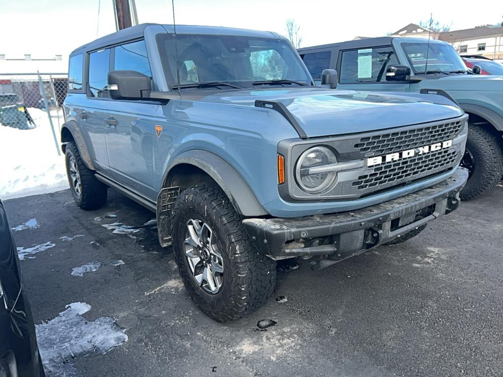 2023 Ford Bronco photo 3