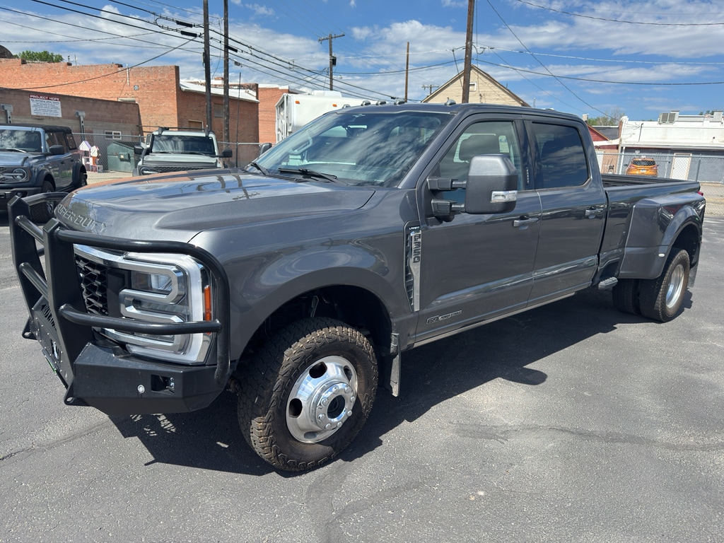 2023 Ford F-350 Lariat 4x4 Crew Cab 8' Box DRW's photo