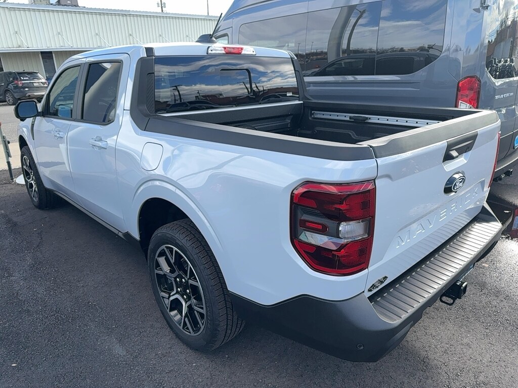New 2025 Ford Maverick Lariat TRUCK