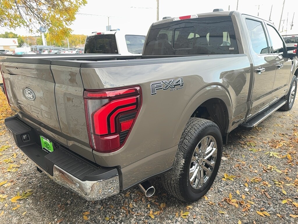 New 2025 Ford F-150 Lariat TRUCK