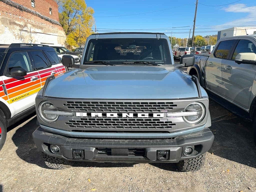 New 2025 Ford Bronco Badlands SUV
