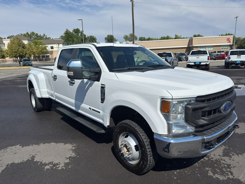 2020 Ford F-350 XLT photo 3